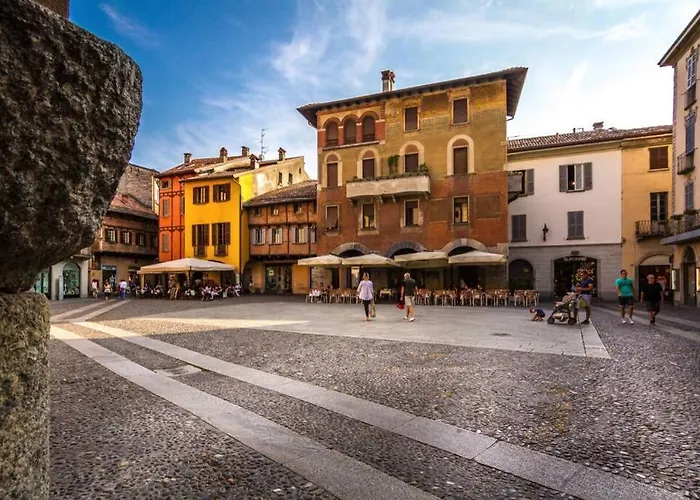 Santa Giulia 12 דירה