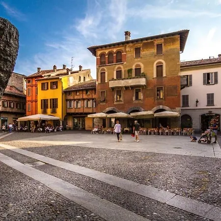 Santa Giulia 12 شقة