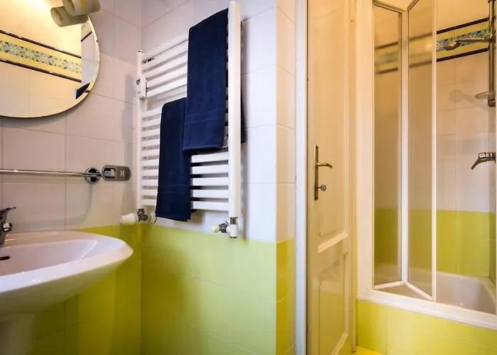 Santa Giulia 12 شقة