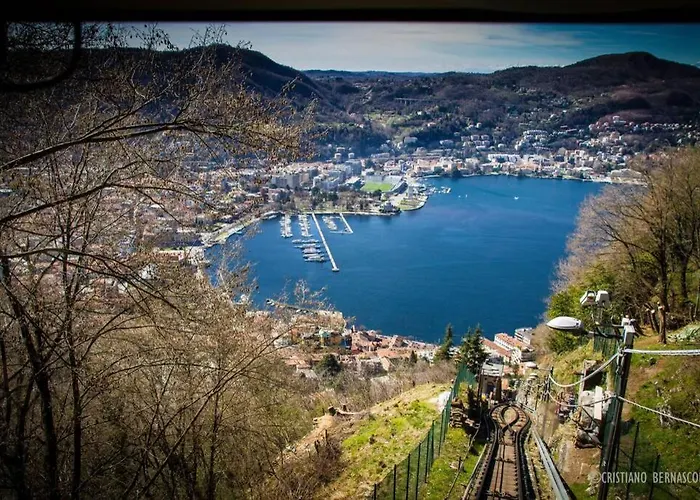 Santa Giulia 12 شقة *